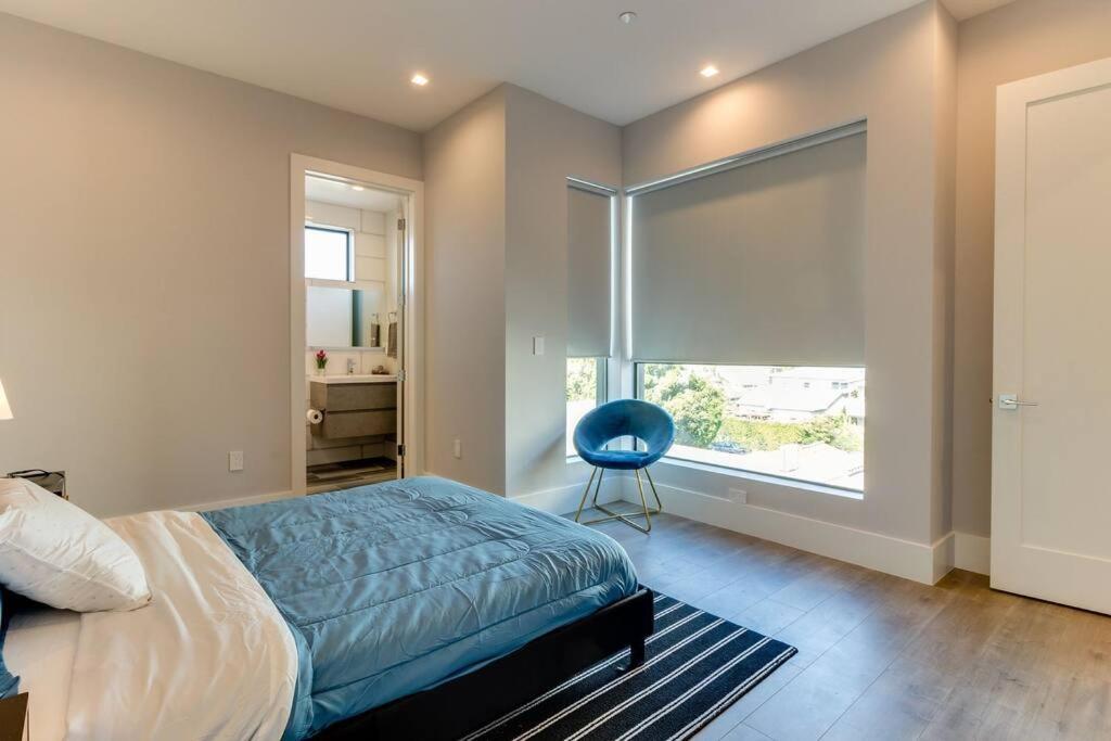 Modern 4 Bedroom Masterpiece With Rooftop Deck Сasa de vacaciones *