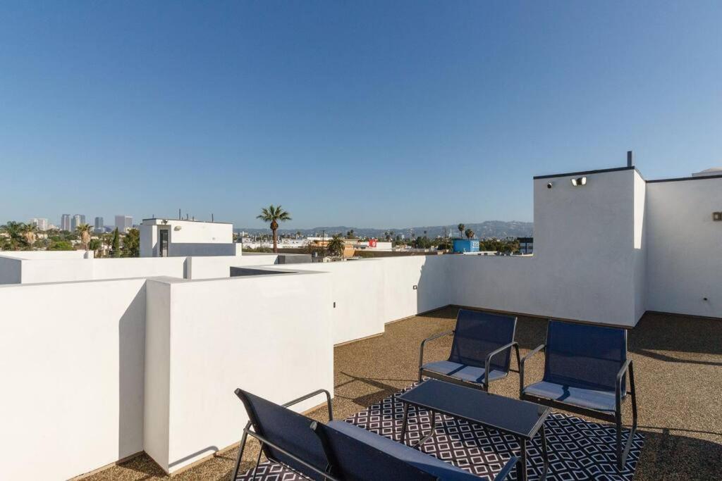 Сasa de vacaciones Modern 4 Bedroom Masterpiece With Rooftop Deck *